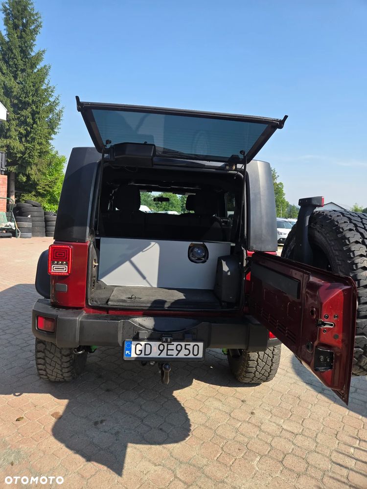Jeep Wrangler Unlimited 3.8 Automatik Sahara - 21