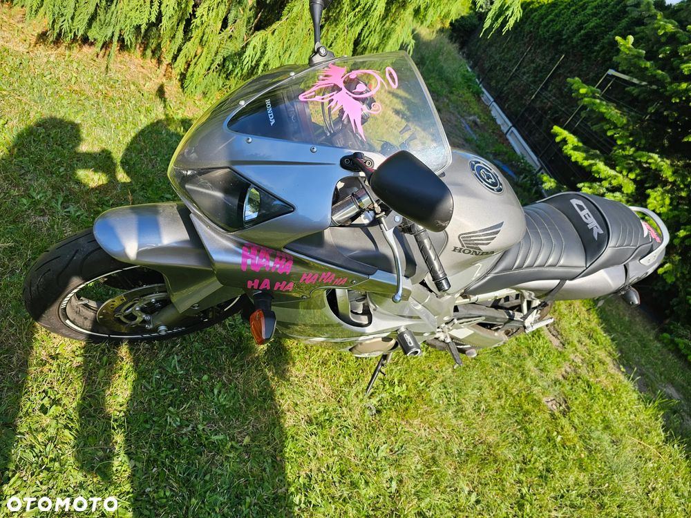 Honda CBR - 9
