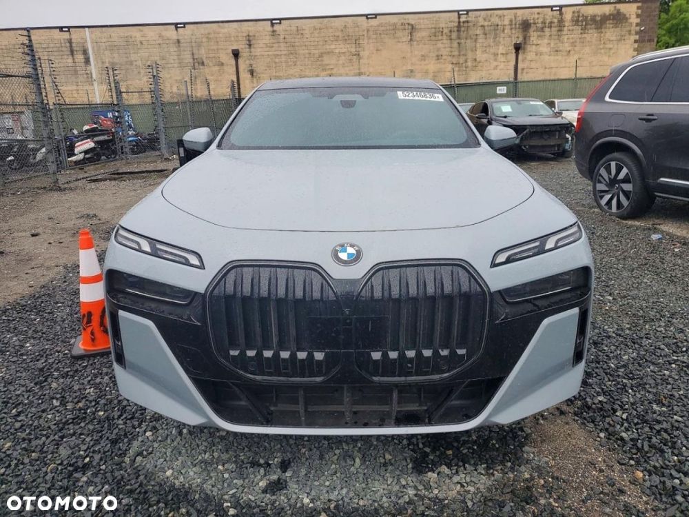 BMW Seria 7 - 2