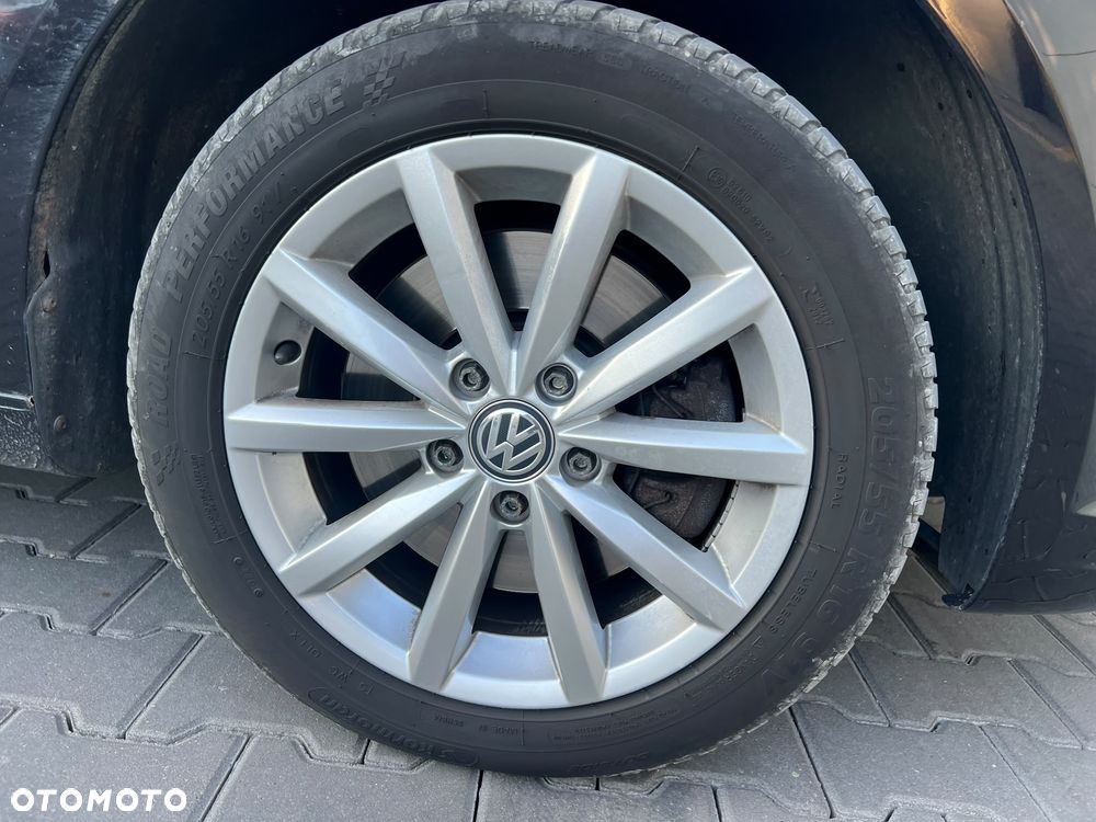 Volkswagen Touran 1.4 TSI DSG Highline - 26