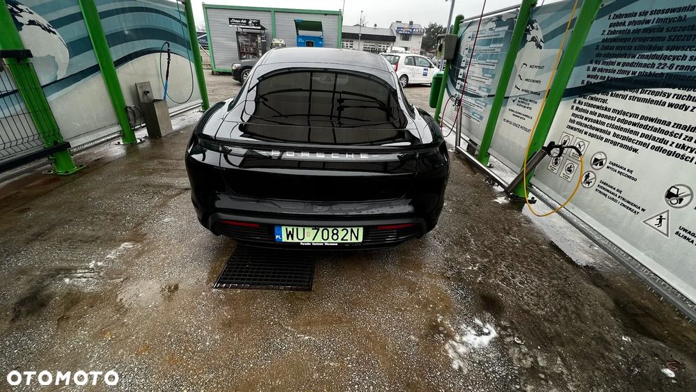 Porsche Taycan 4S Performance Plus - 6