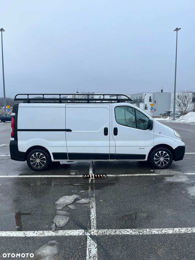 Renault Trafic - 2