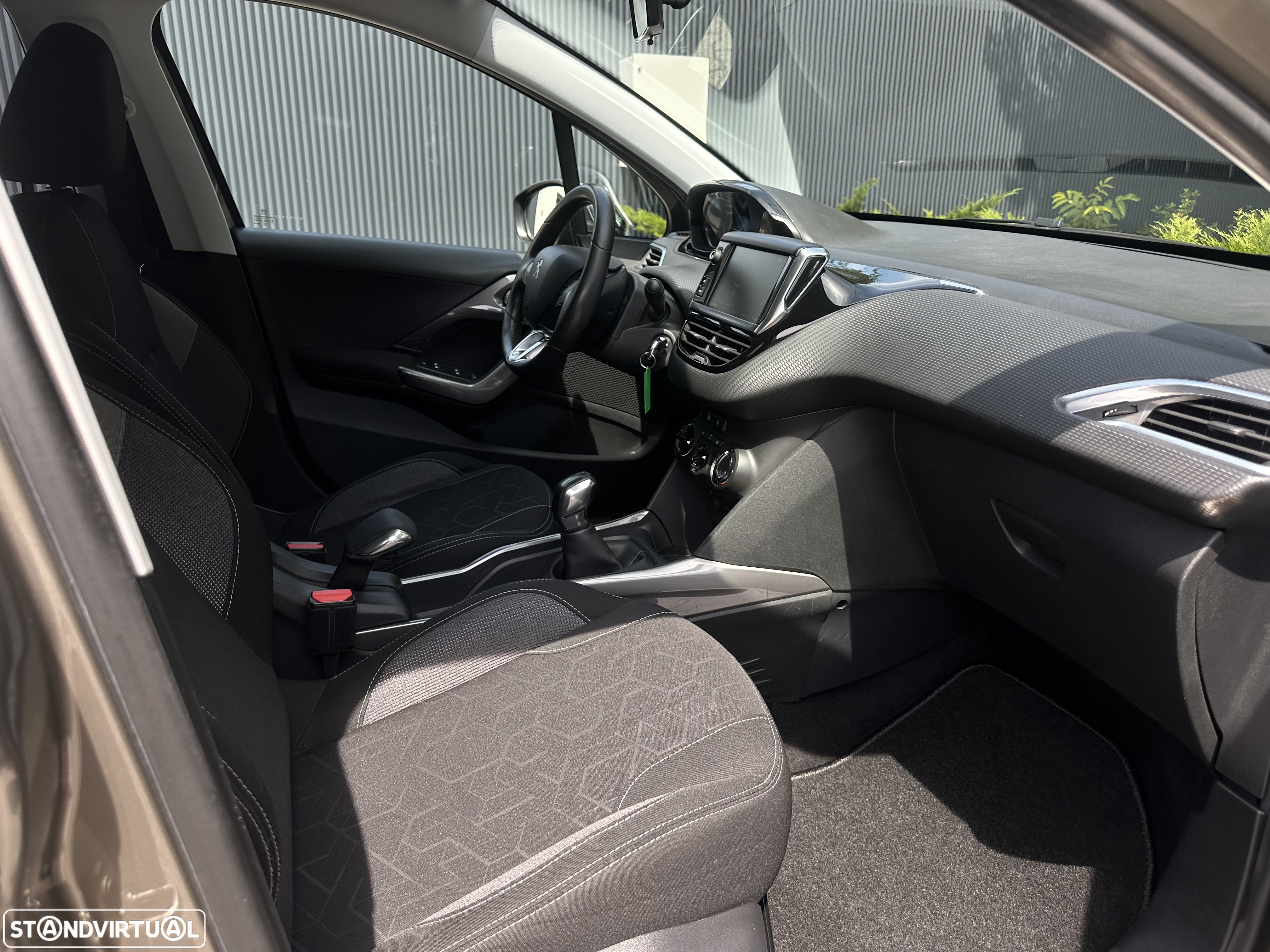Peugeot 2008 PureTech 100 Style - 10