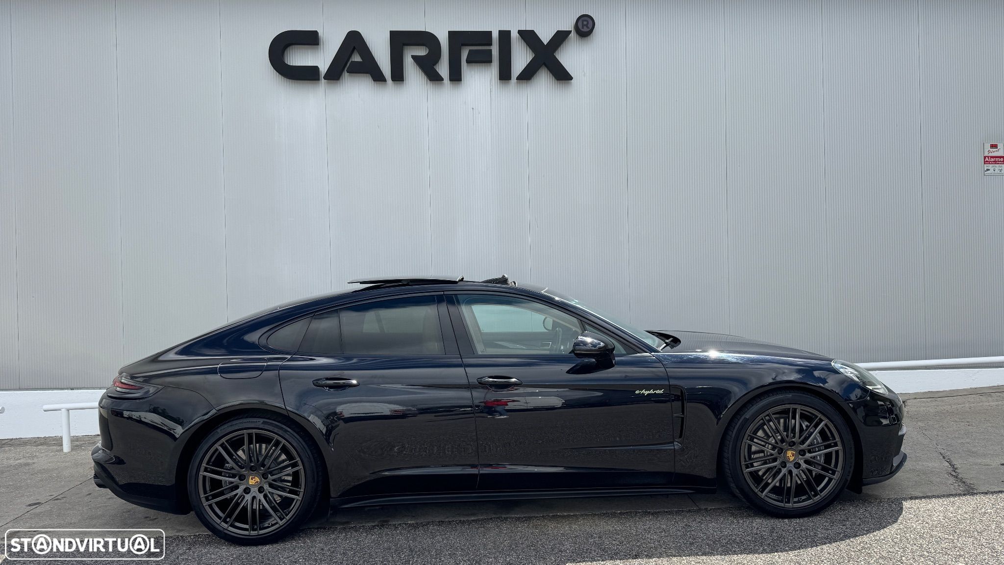 Porsche Panamera 4 E-Hybrid - 1