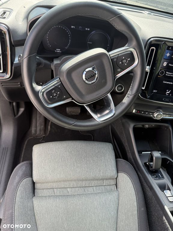Volvo XC 40 - 11
