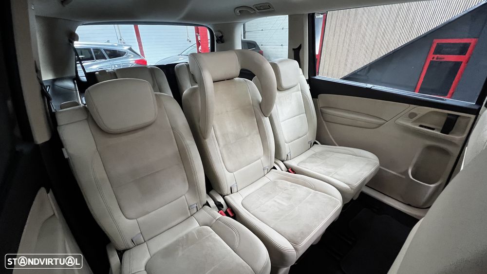 VW Sharan 2.0 TDI Blue Highline DSG - 52