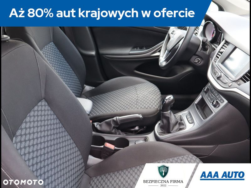 Opel Astra - 10