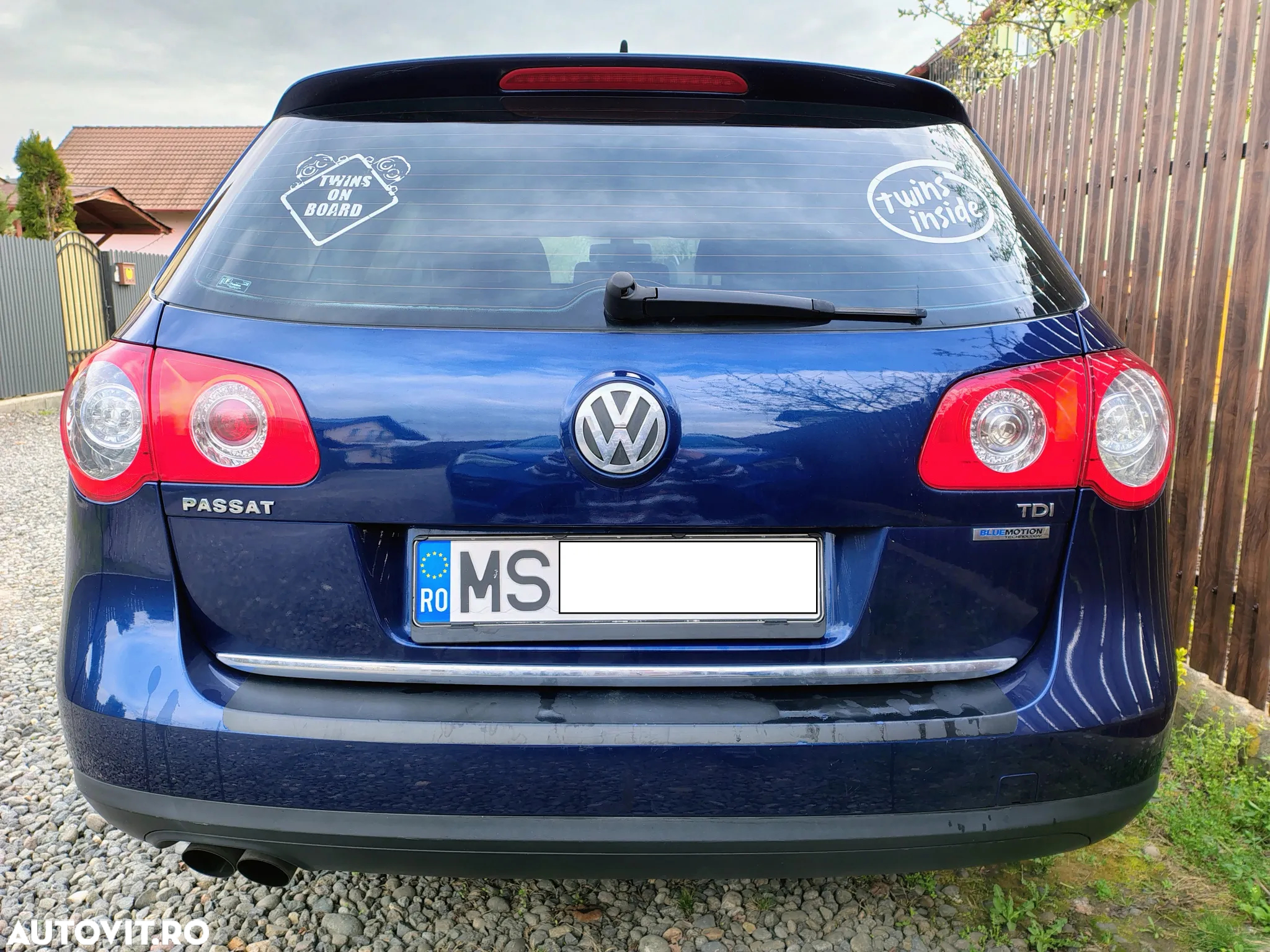 Volkswagen Passat - 4
