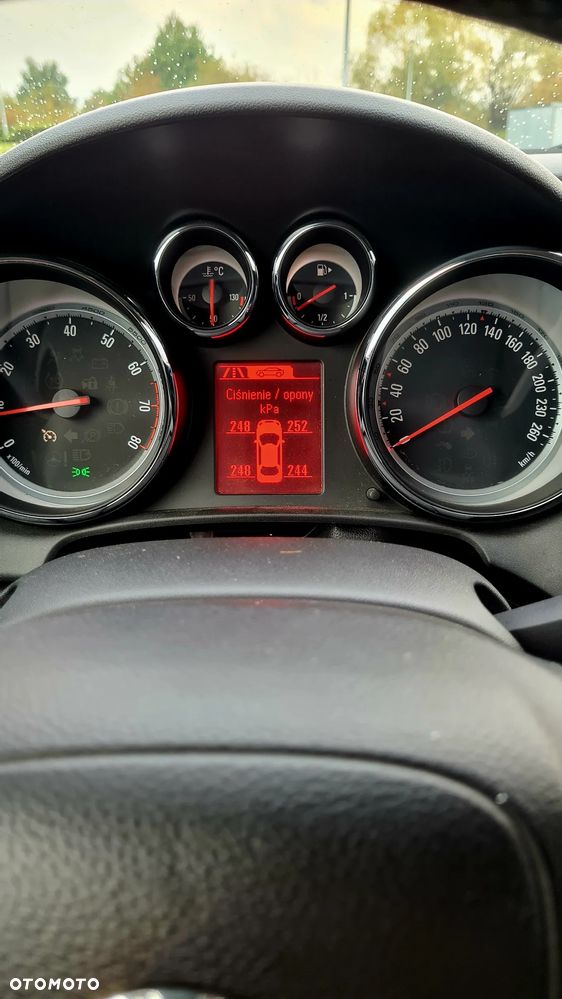 Opel Astra 1.4 Turbo Sports Tourer Automatik - 25