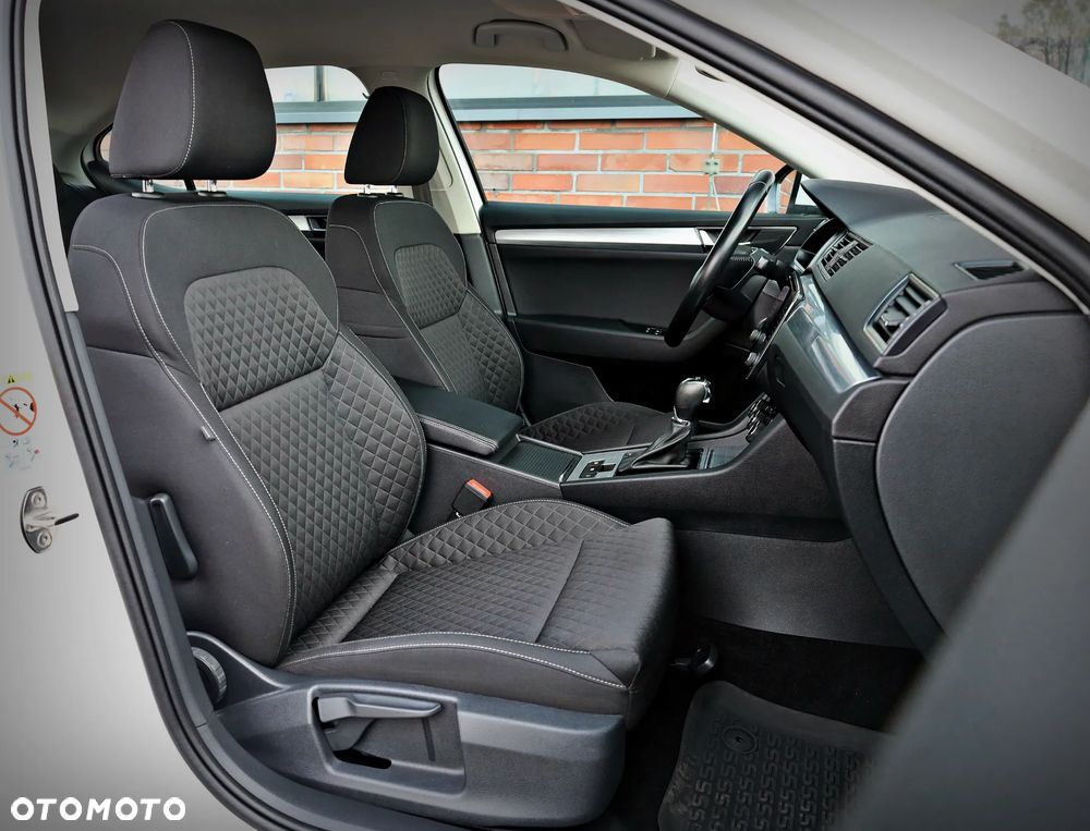 Skoda Superb 2.0 TDI SCR 4x4 Ambition DSG - 25