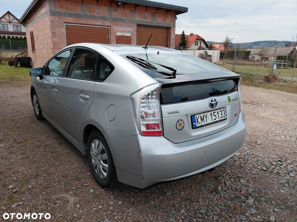 Toyota Prius 1.8 HSD Prestige - 34
