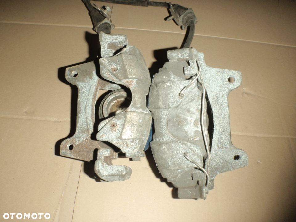 zacisk zaciski jarzmo 126 seicento cc sporting panda polonez pod tarcze duże wentylowane zwykłe 257mm 240mm - 6