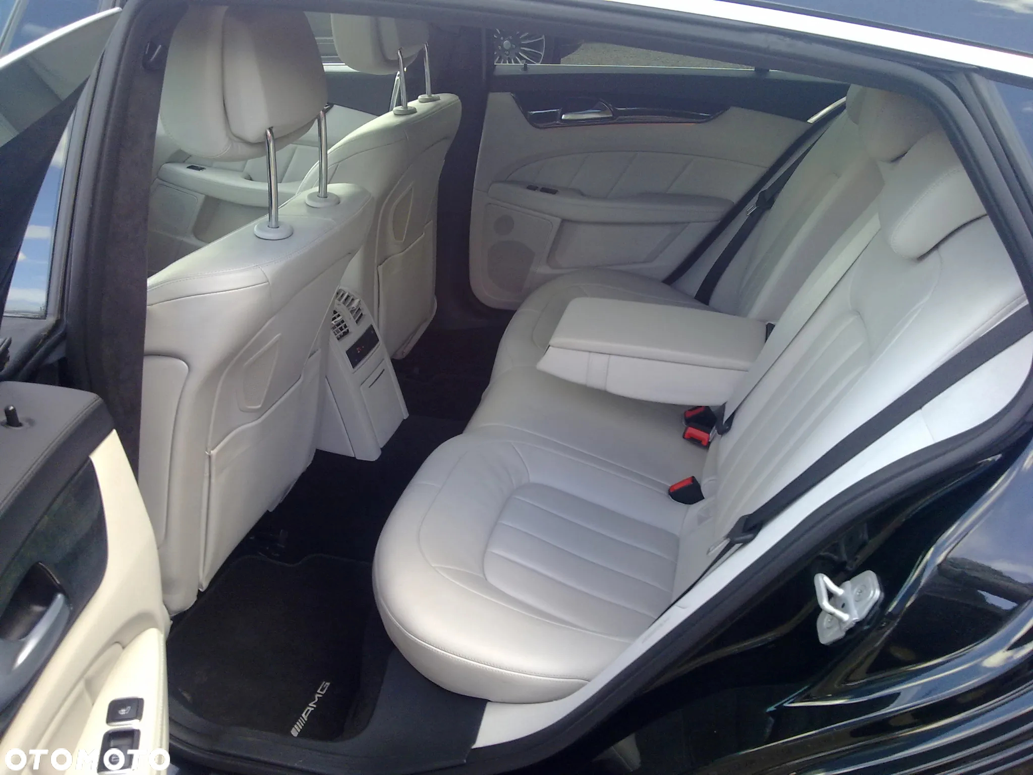 Mercedes-Benz CLS Shooting Brake 400 4Matic 7G-TRONIC Final Edition - 15