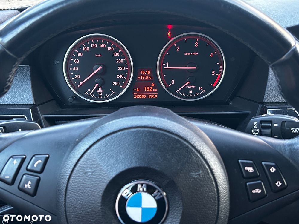 BMW Seria 5 520d Edition Exclusive - 11