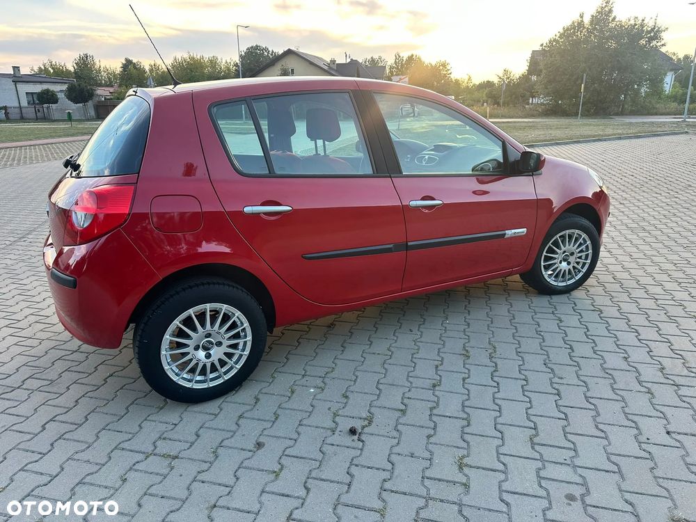 Renault Clio - 3