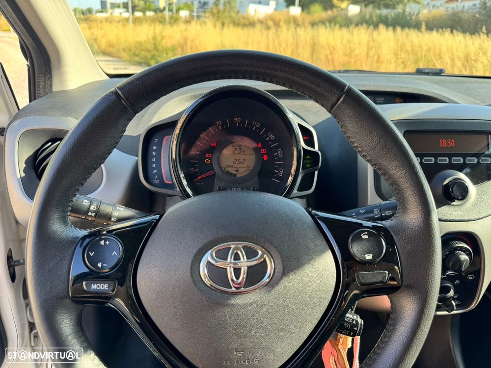 Toyota Aygo 1.0 X-Play - 8