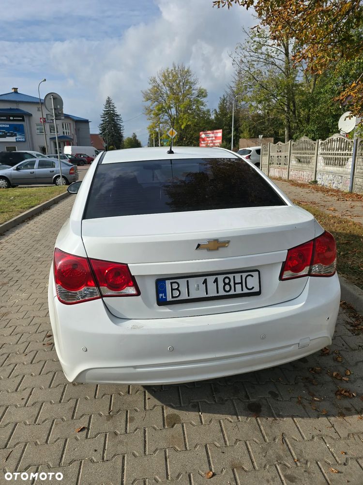 Chevrolet Cruze 1.7 D LT+ - 11