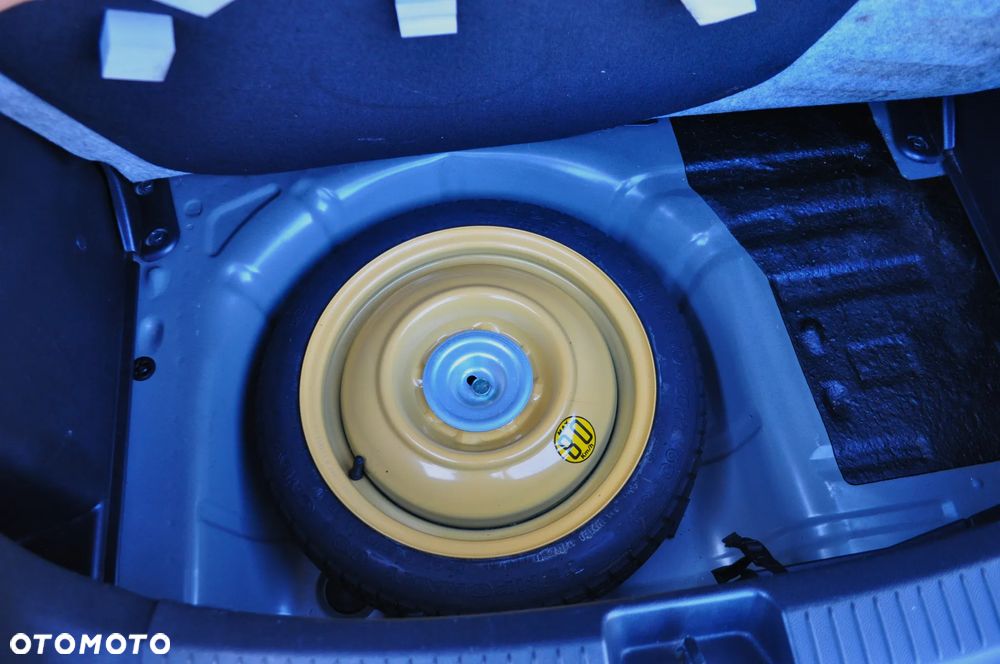 Mazda 2 1.3 Exclusive - 10