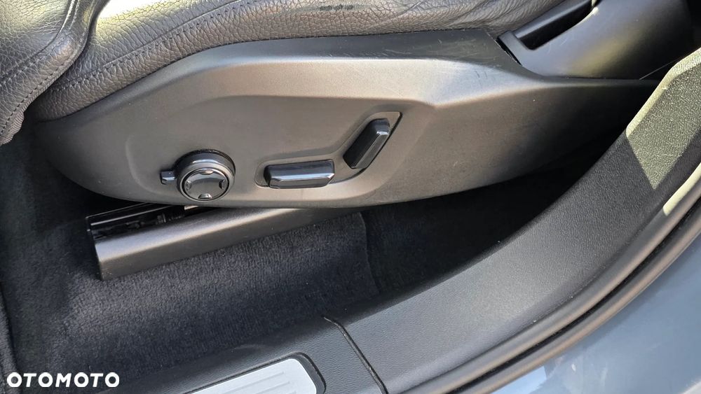 Volvo XC 60 B4 D AWD Geartronic Inscription - 14