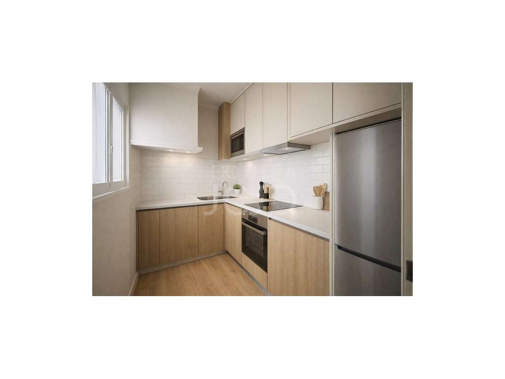 Apartamento T0+1 com Grande Terraço e Sótão - Avenidas Novas, Lisboa - Grande imagem: 2/28