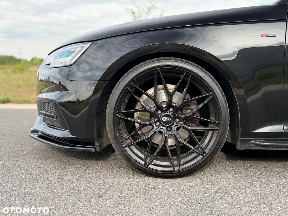 Audi A4 Avant 40 TFSI sport - 17