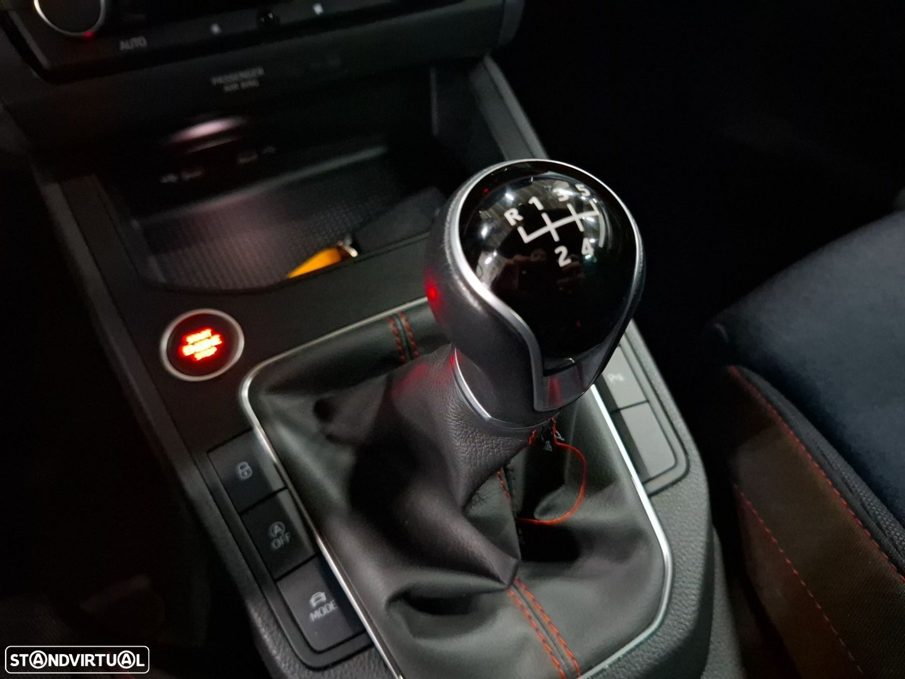 SEAT Ibiza 1.0 TSI FR - 17