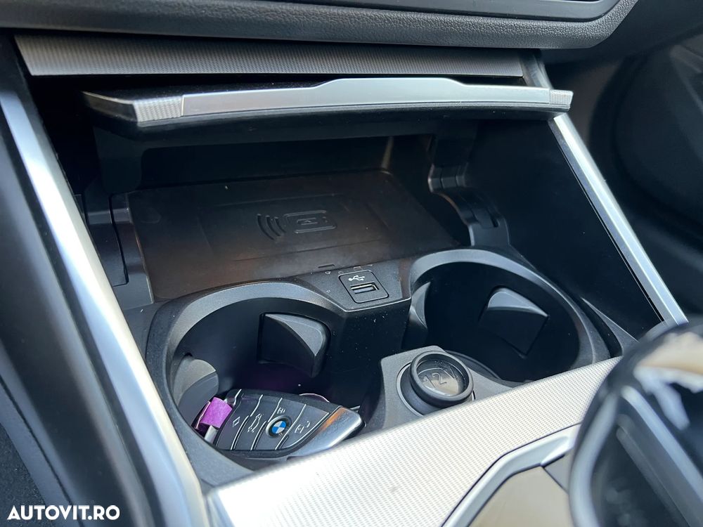 BMW Seria 3 320d xDrive AT MHEV - 16