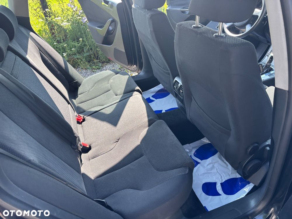 Volkswagen Passat 2.0 TDI DSG Comfortline - 15