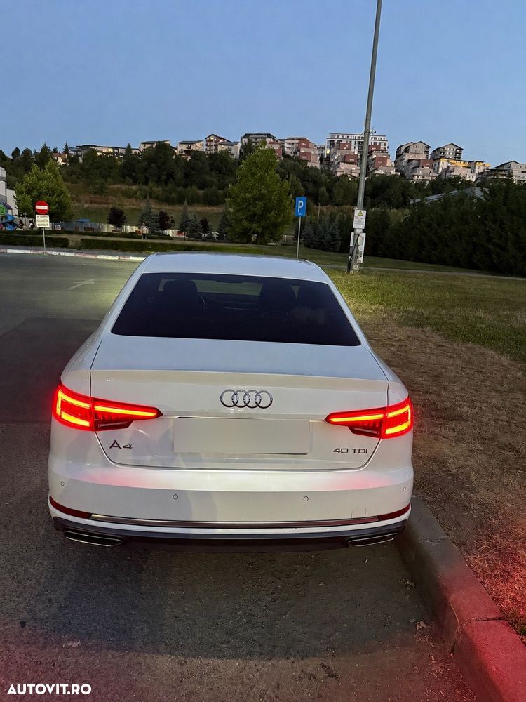 Audi A4 Limuzina 40 TDI S tronic S Line - 12