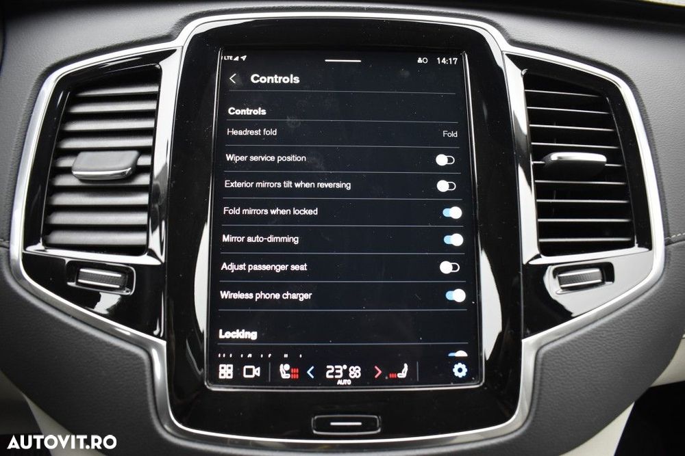 Volvo XC 90 - 24