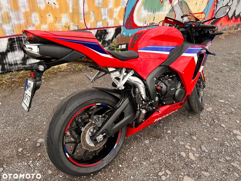 Honda CBR - 16