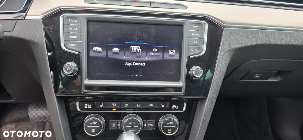 Volkswagen Passat 2.0 TDI SCR DSG 4Motion Business - 15