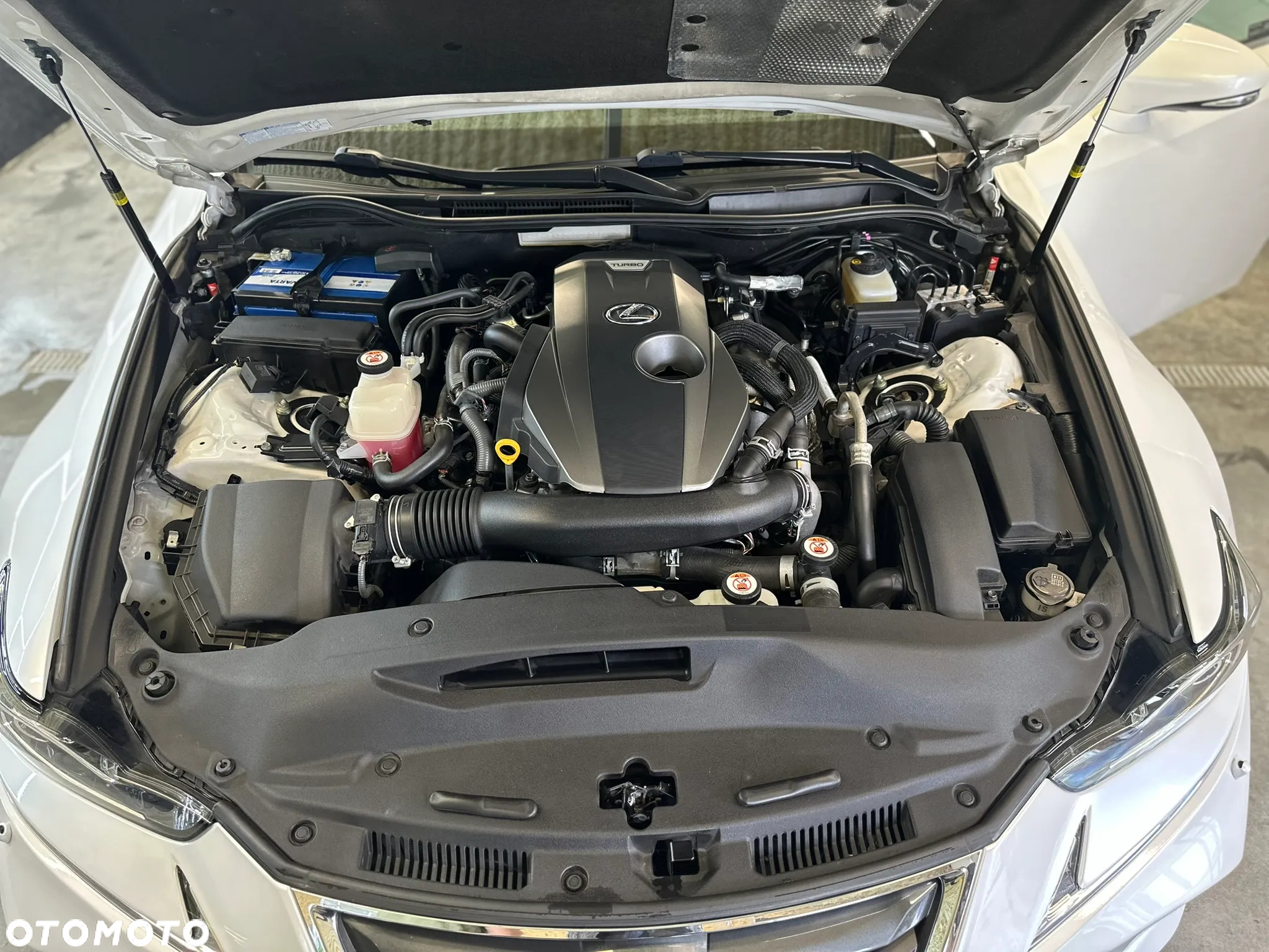 Lexus IS 200t / 300 Elegance - 29