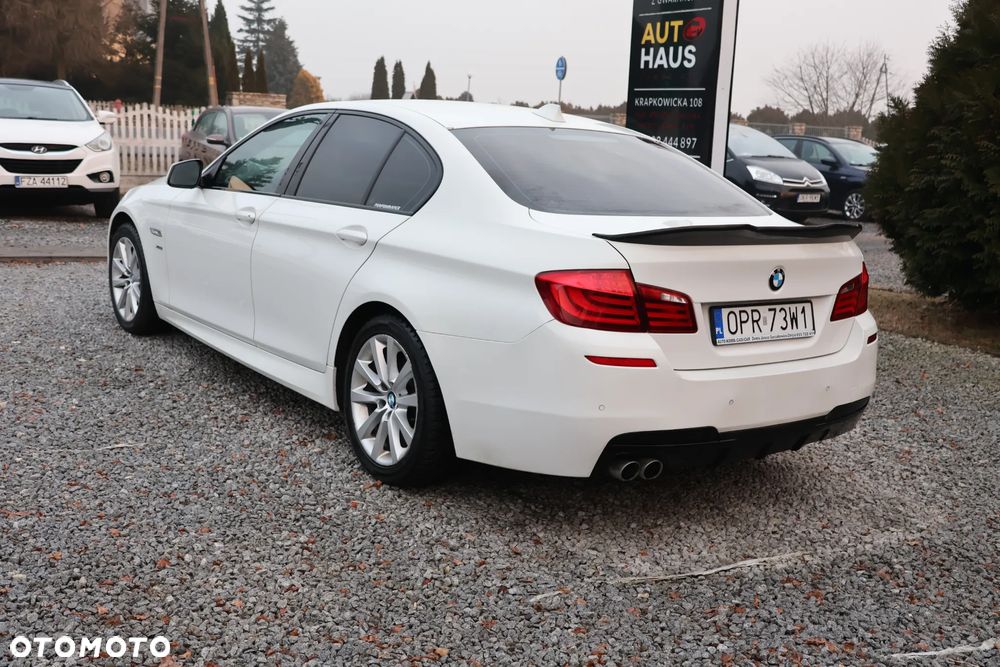 BMW Seria 5 525d xDrive Luxury Line - 4