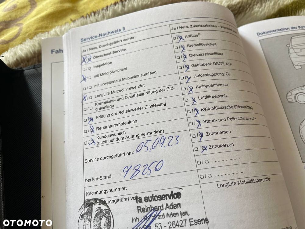 Volkswagen Golf 1.6 TDI BlueMotion Technology Lounge - 22