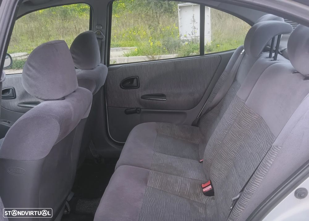 Renault Mégane C. 1.4 16V Dynamique - 10