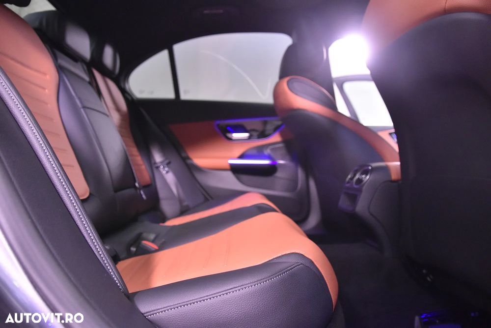 Mercedes-Benz C 300 e 9G-TRONIC AMG Line - 12