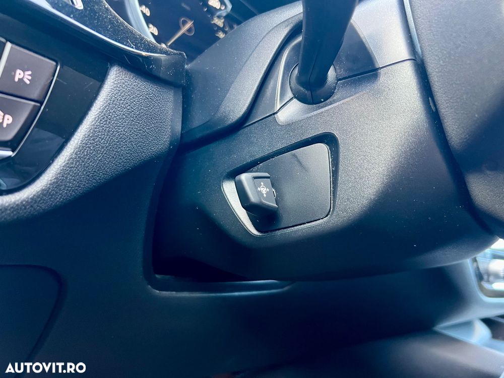 BMW Seria 5 520d AT - 26
