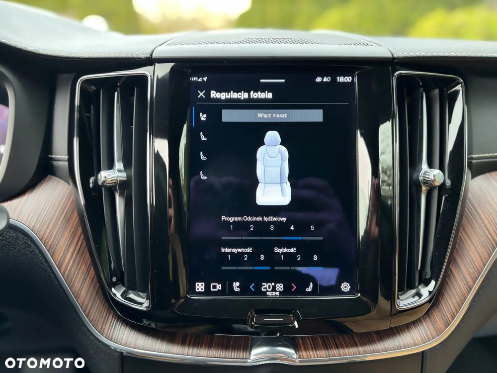 Volvo XC 60 B4 D AWD Geartronic Inscription - 18