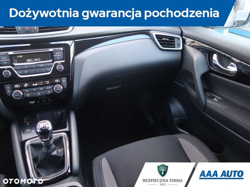 Nissan Qashqai - 10