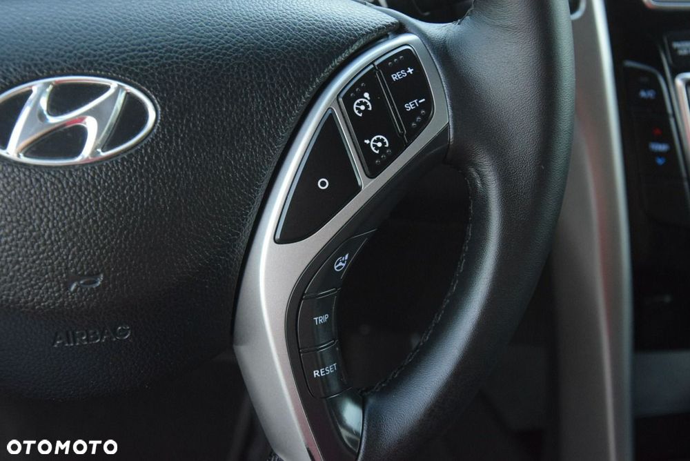 Hyundai i30 1.4 Comfort - 25