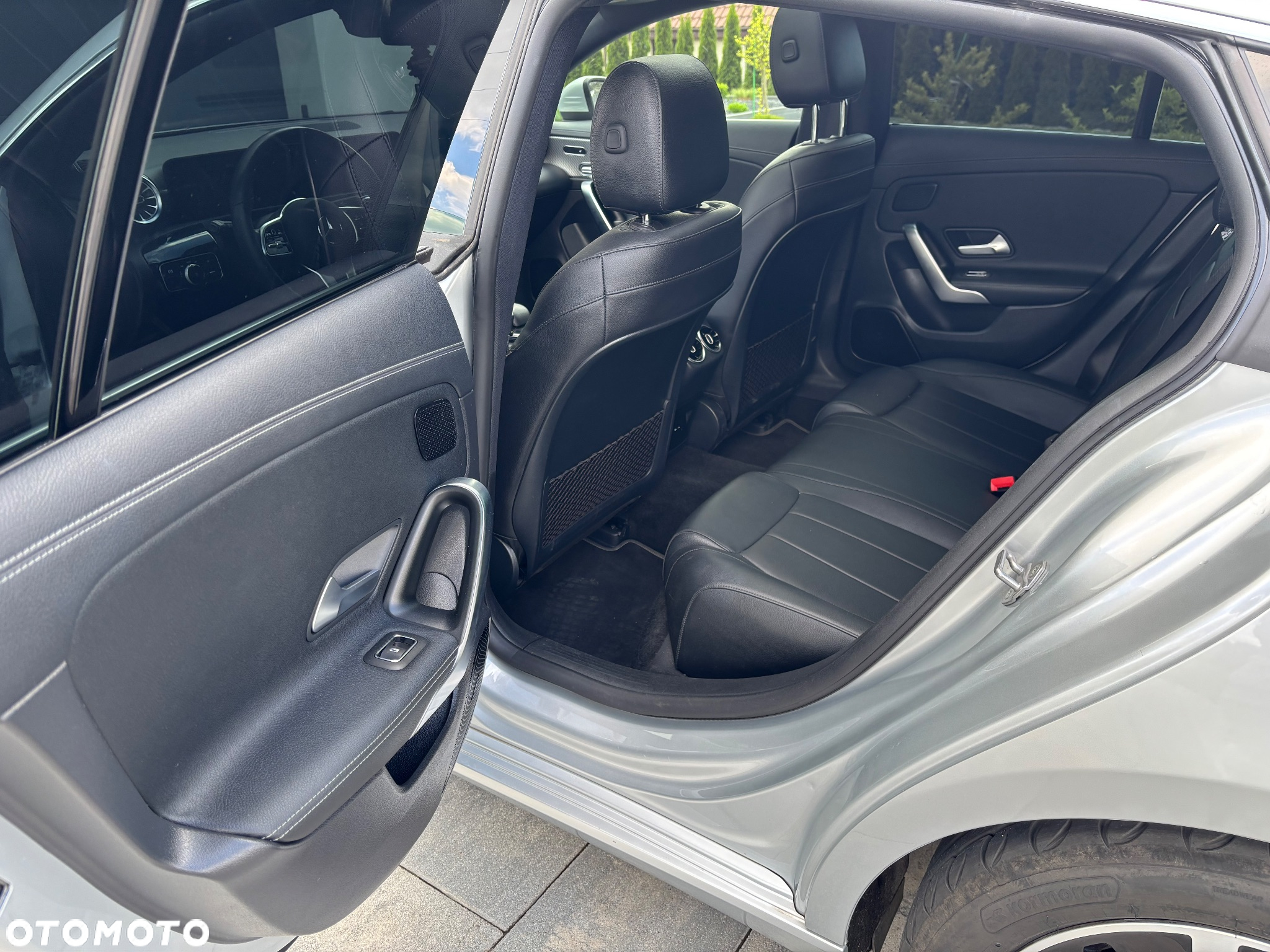 Mercedes-Benz CLA 200 d 4-Matic 8G-DCT - 9