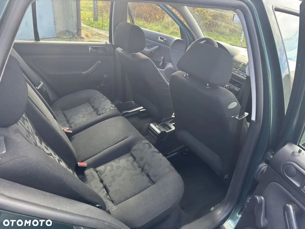 Volkswagen Golf IV 1.6 Basis - 11