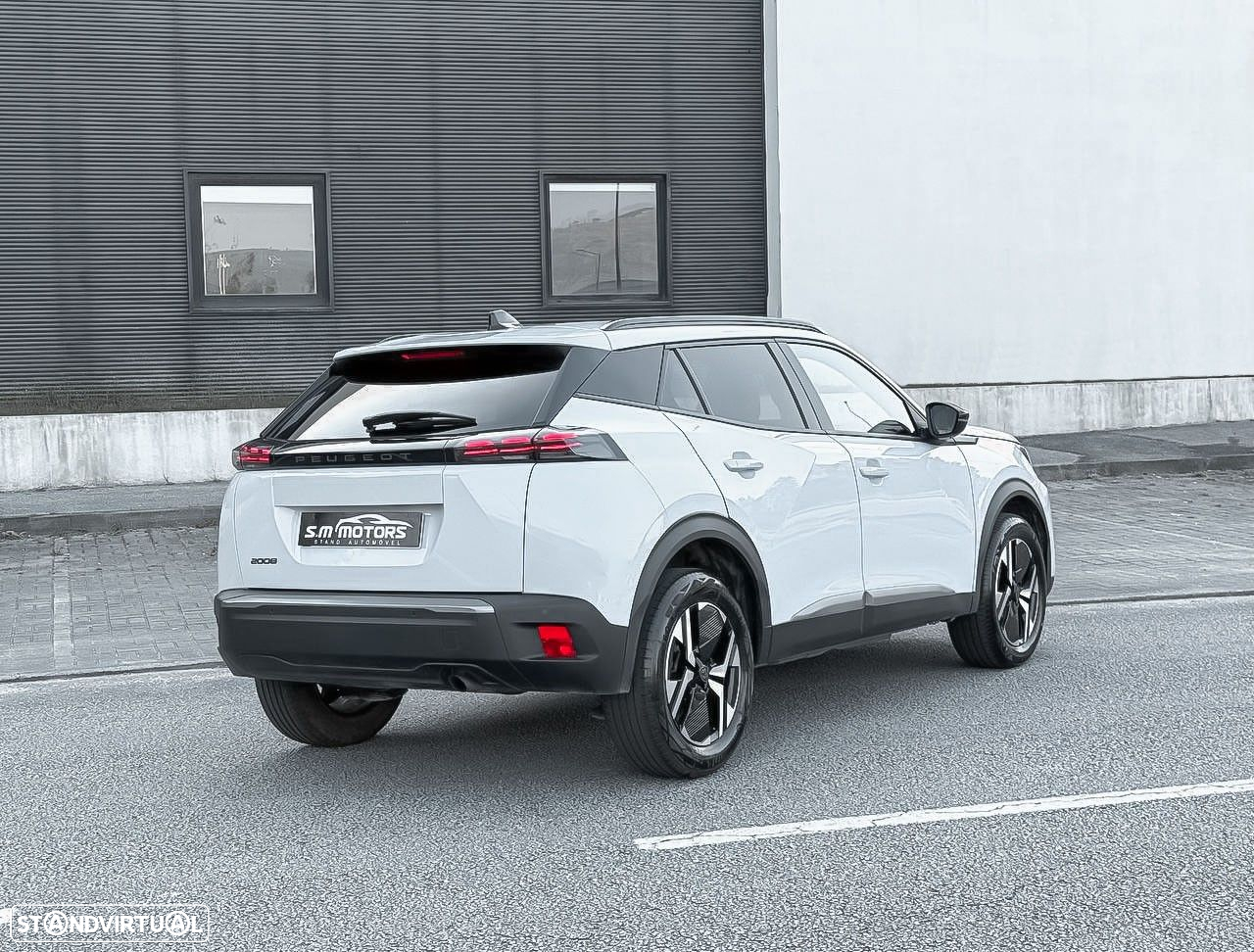 Peugeot 2008 1.2 PureTech Allure - 4