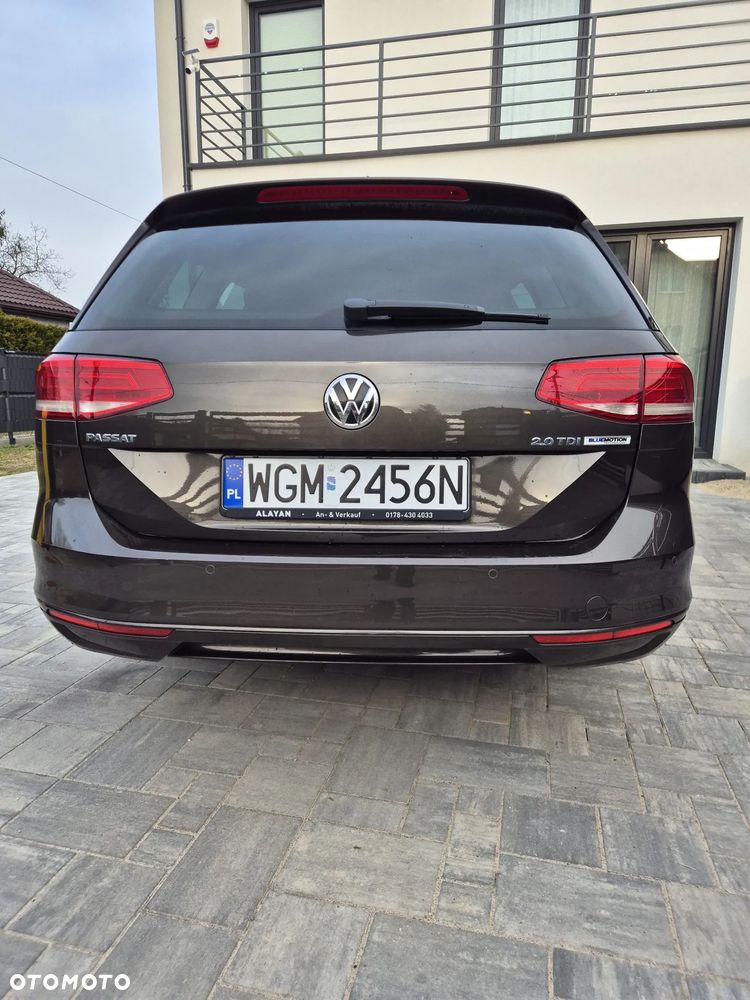 Volkswagen Passat 2.0 TDI (BlueMotion Technology) Highline - 3