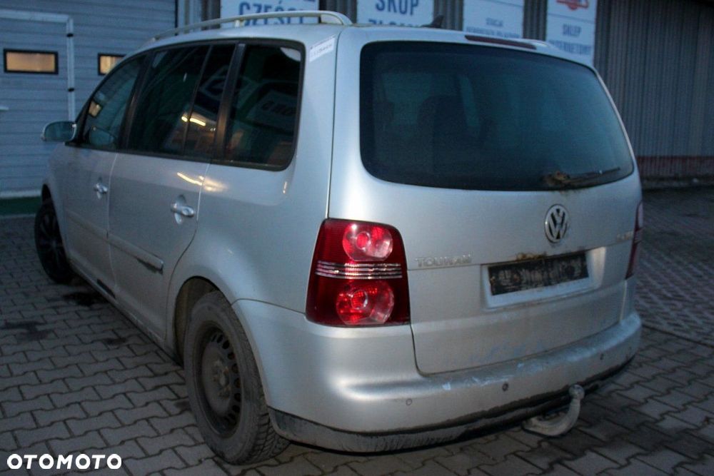VW Touran 1T 2006 1.9TDI BKC Minivan (MASKA, ZDERZAK, LAMPA, BŁOTNIK, DRZWI, SZYBA, FOTEL) - 4