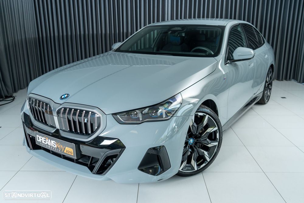 BMW i5 eDrive40 Pack Desportivo M - 23