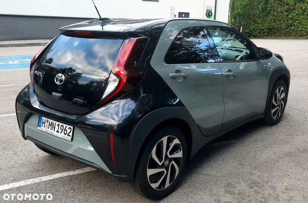 Toyota Aygo X 1.0 VVT-i Executive CVT - 6