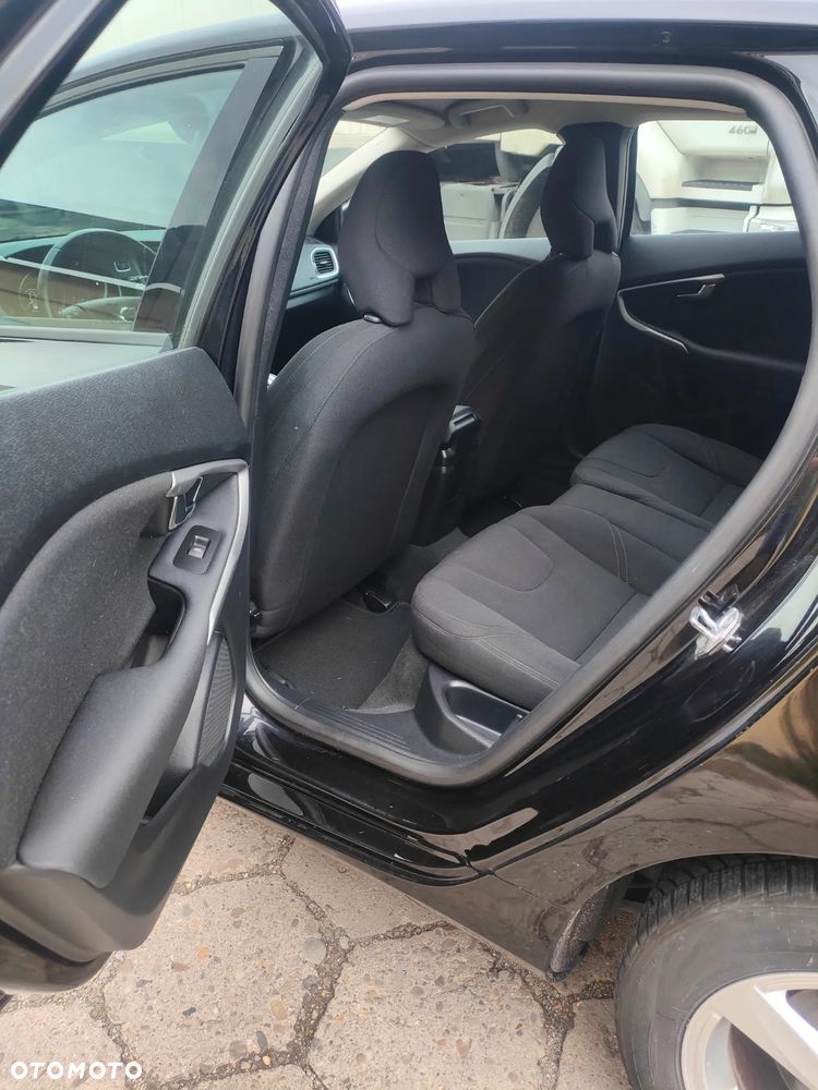 Volvo V40 - 13