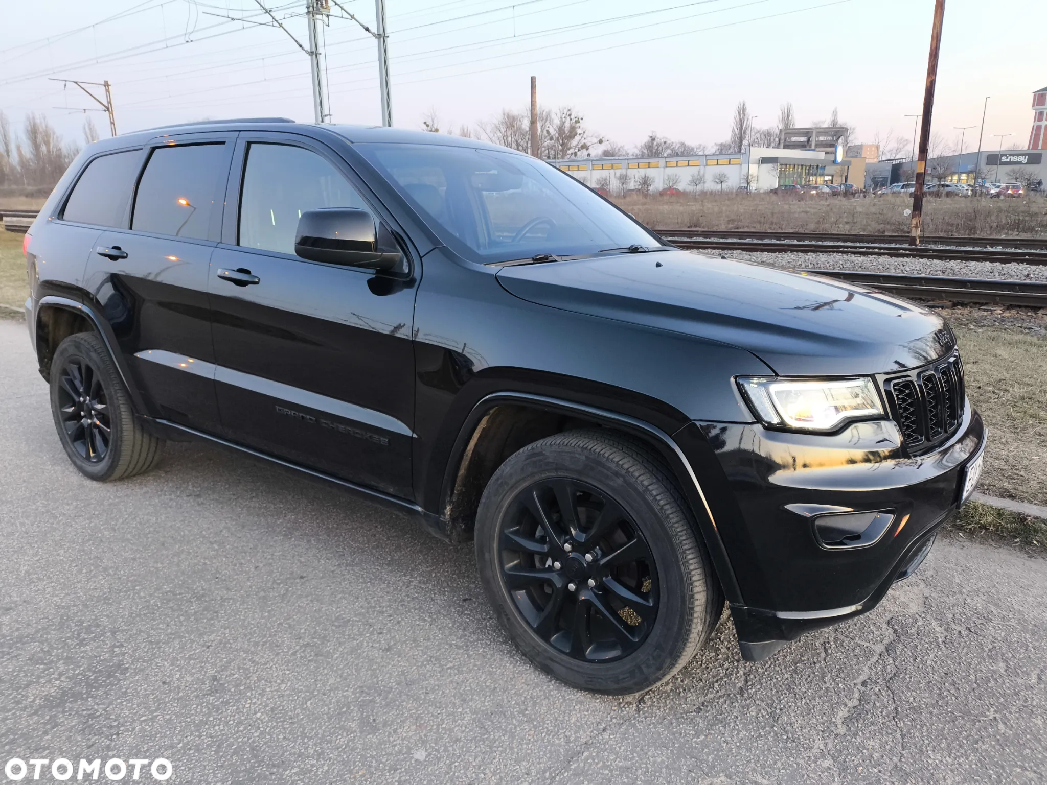 Jeep Grand Cherokee - 18